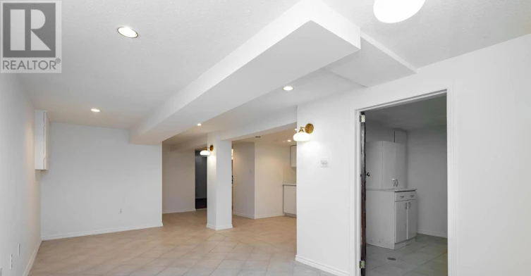 208 Floyd Avenue, Toronto, ON, M4J 2J1 - 24