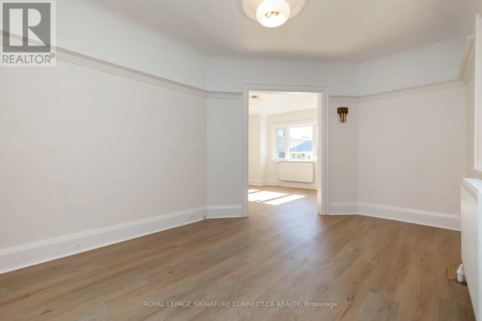 208 Floyd Avenue, Toronto, ON, M4J 2J1 - 7