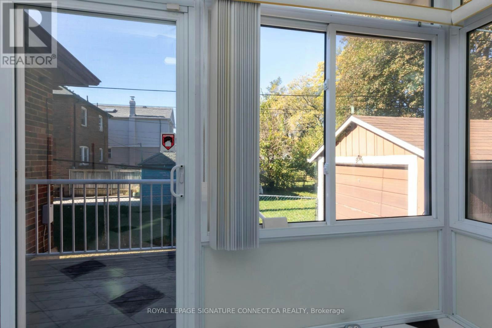 208 Floyd Avenue, Toronto, ON, M4J 2J1 - 15