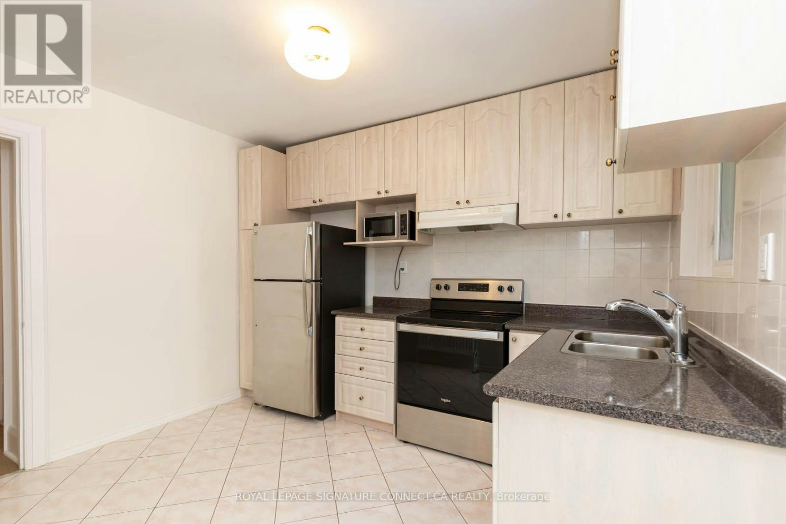 208 Floyd Avenue, Toronto, ON, M4J 2J1 - 10
