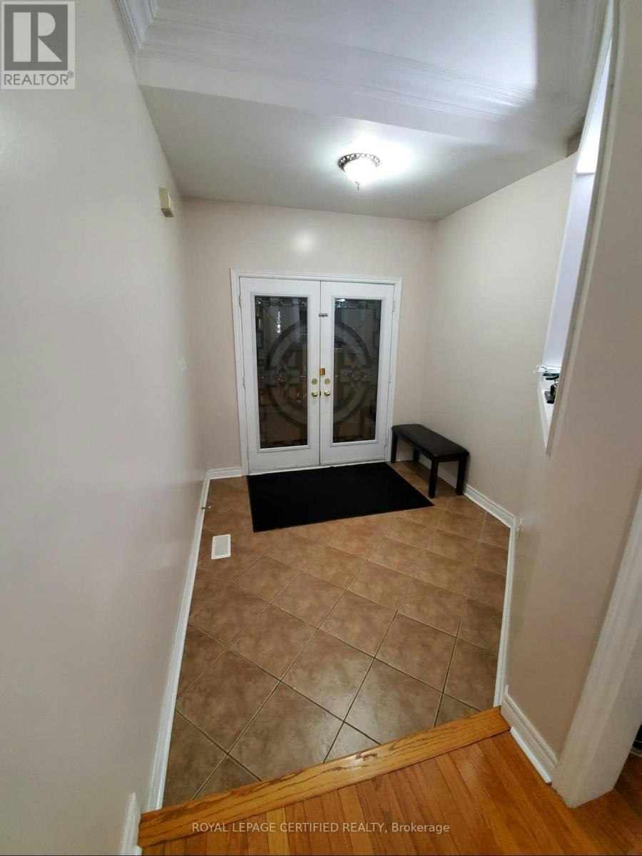 UPPER LEVEL-35 Citadel Crescent, Brampton, ON, L6P 1X8 - 8