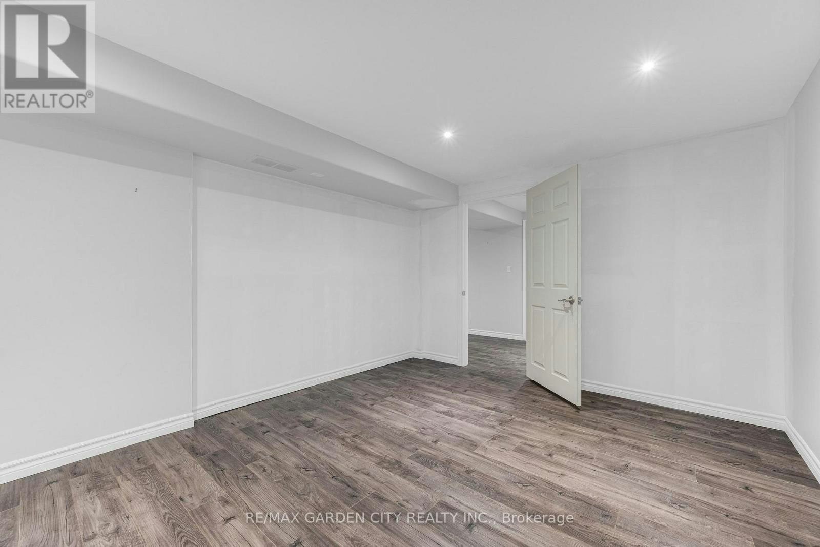 LOWER-159 Valera Drive, Hamilton, ON, L8E 4T1 - 12