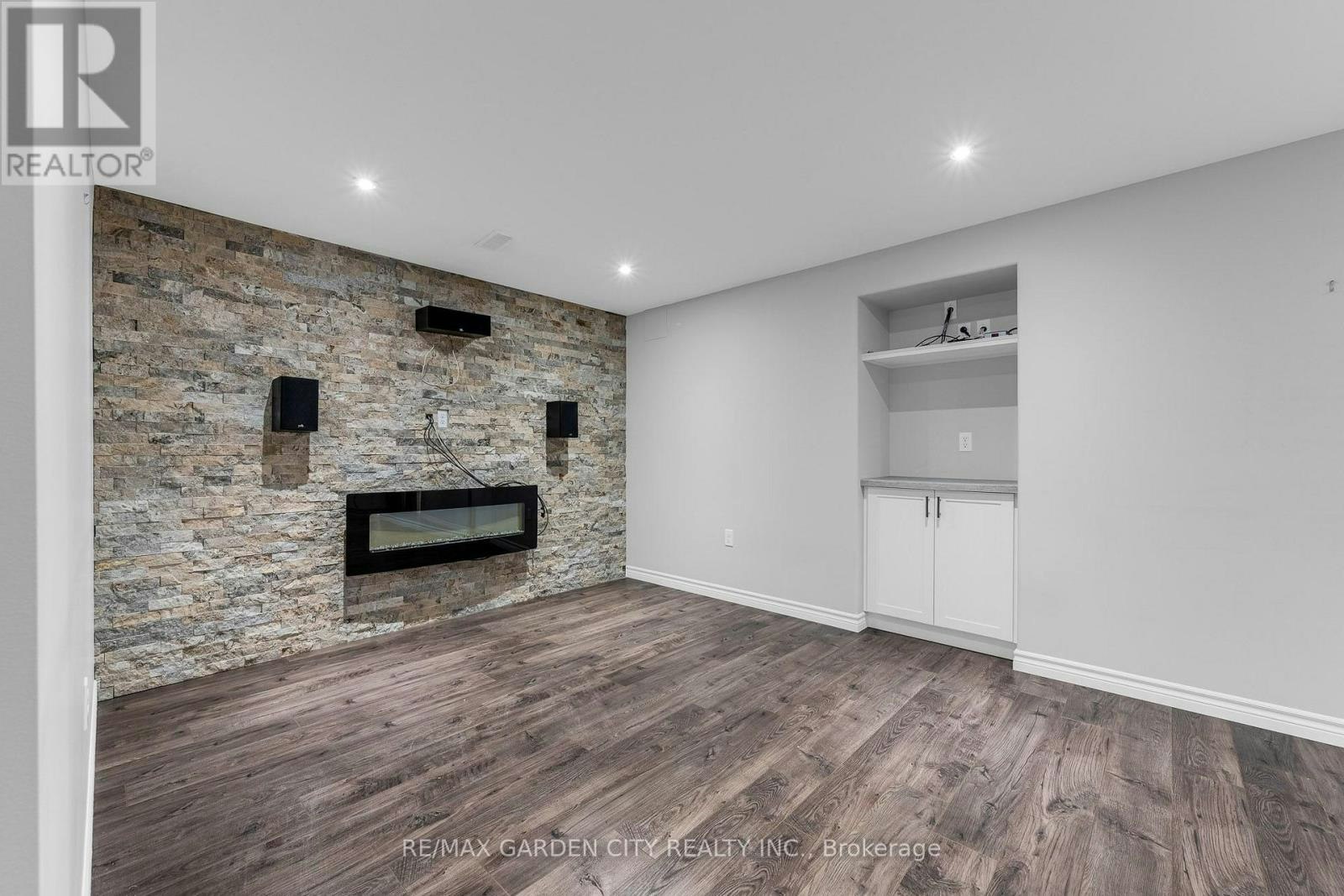 LOWER-159 Valera Drive, Hamilton, ON, L8E 4T1 - 4