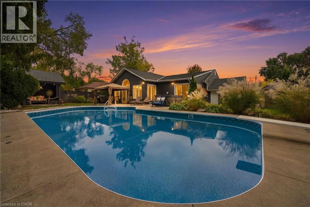2101 Edinburgh Drive, Burlington, ON, L7R 2C8