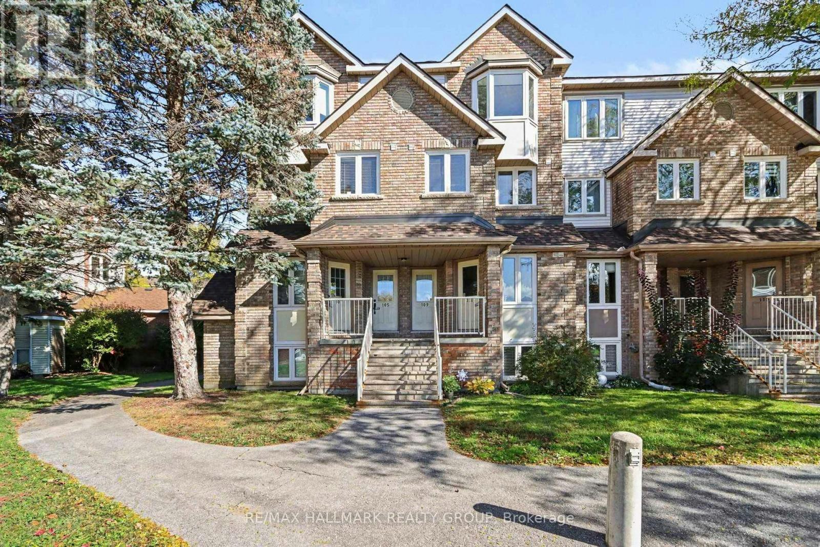 109 Briston Private, Ottawa, ON, K1G 5R1