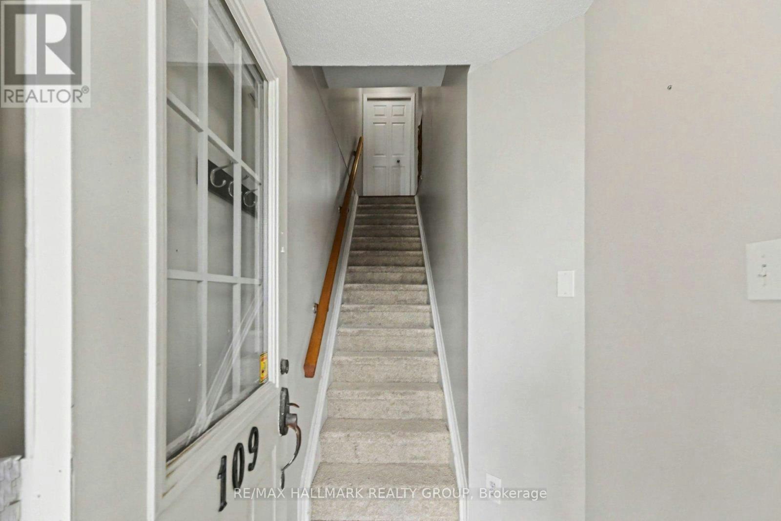 109 Briston Private, Ottawa, ON, K1G 5R1 - 2