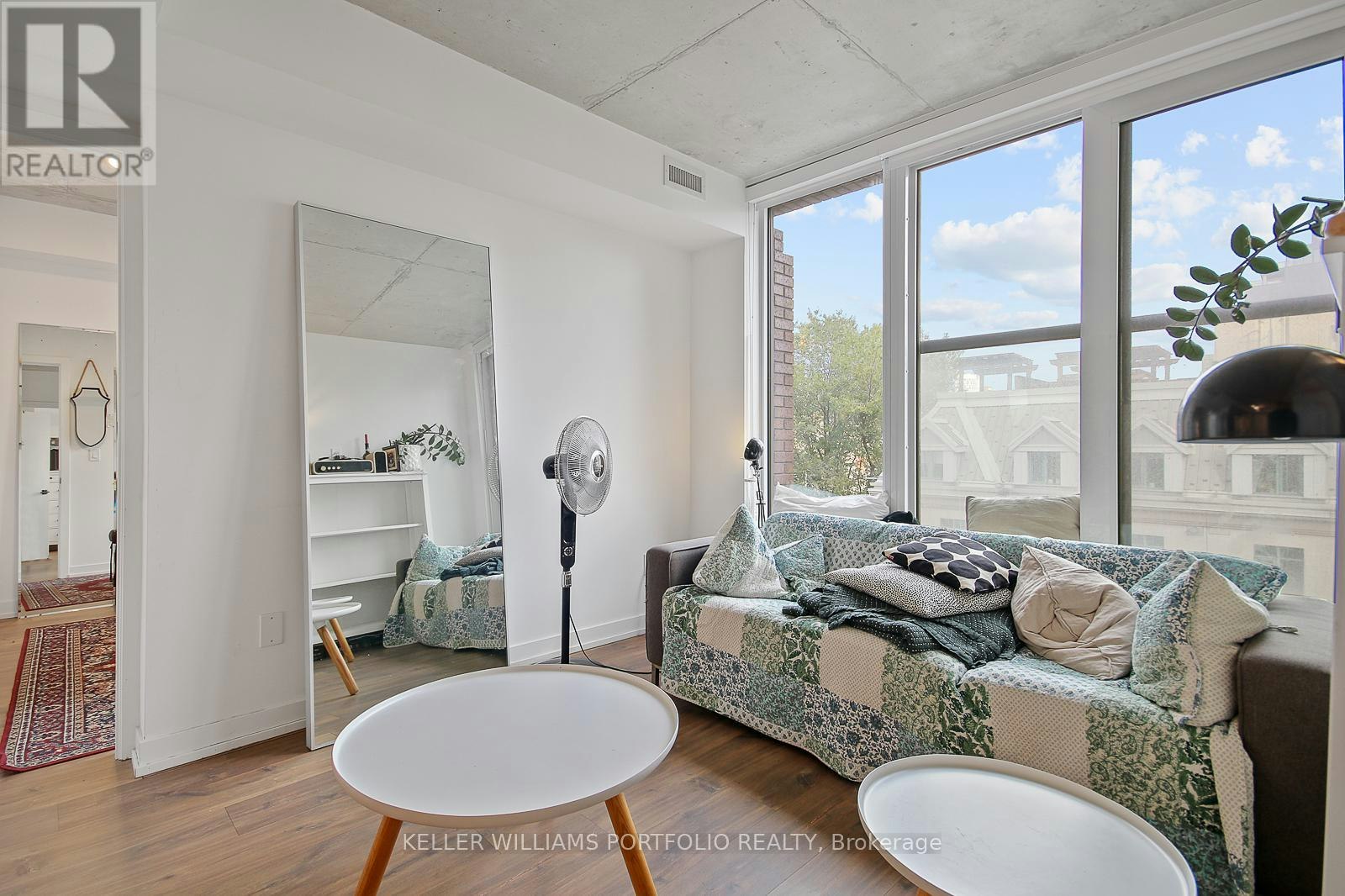 603-2 Augusta Avenue, Toronto, ON, M5V 0T3 - 10