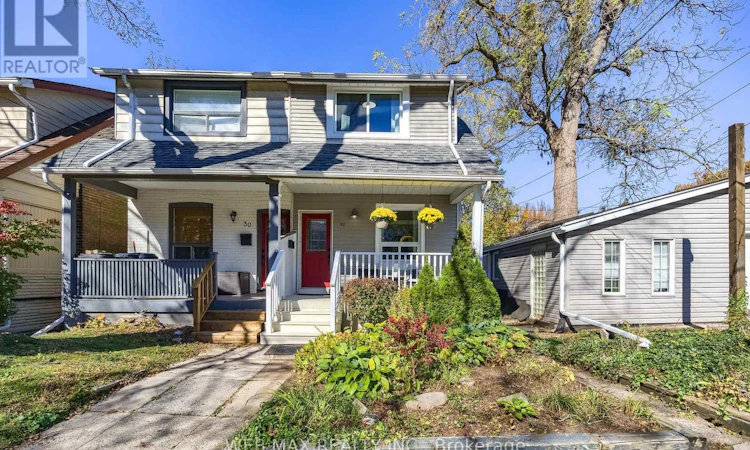 32 Aldergrove Avenue