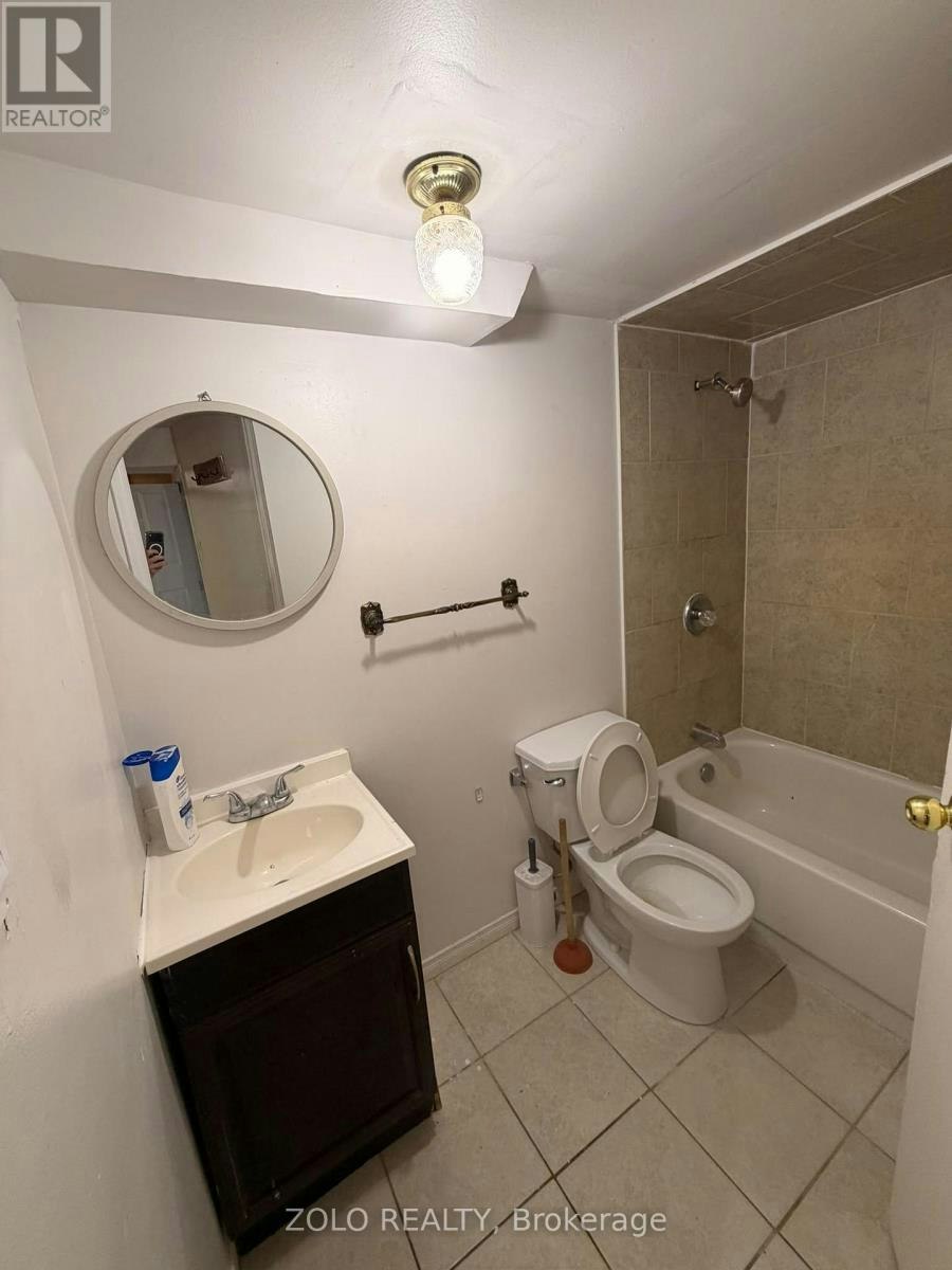61 Longford Drive, Newmarket, ON, L3Y 2Y6 - 7
