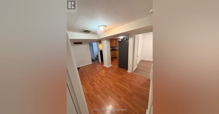 61 Longford Drive, Newmarket, ON, L3Y 2Y6 - 2