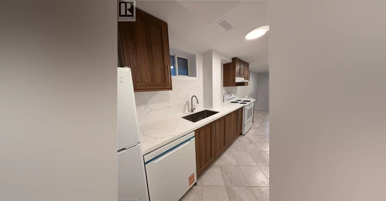 103 Mcanulty Boulevard, Hamilton, ON, L8H 3H3 - 2