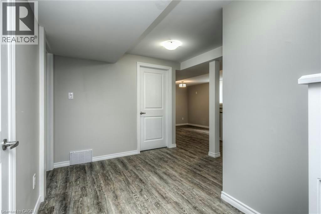 Lower-223 Highview Drive, Kitchener, ON, N2N 2K6 - 3