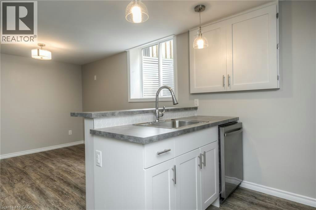 Lower-223 Highview Drive, Kitchener, ON, N2N 2K6 - 6