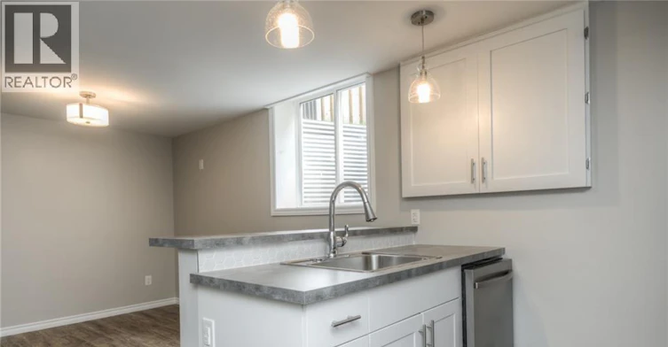 Lower-223 Highview Drive, Kitchener, ON, N2N 2K6 - 6
