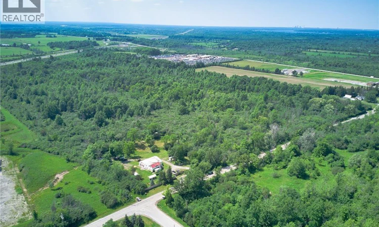 PT LT-7 Pettit Road