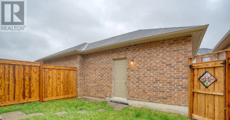 166 Etheridge Avenue, Milton, ON, L9E 1H1 - 23