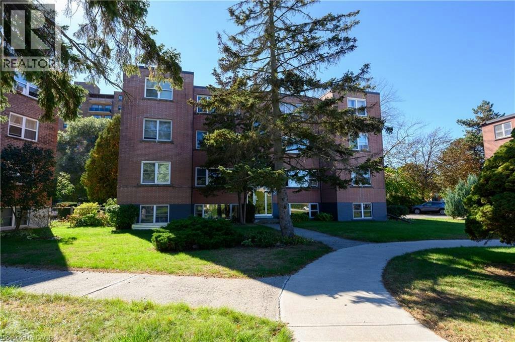 1-2420 New Street, Burlington, ON, L7R 1J6