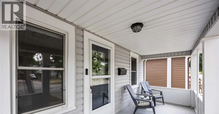 274 Cameron Street, Sarnia, ON, N7T 4B3 - 2