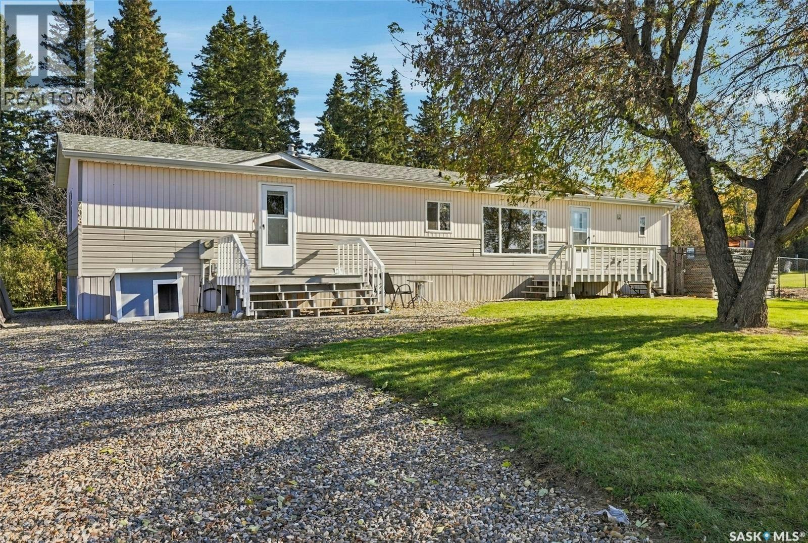 708 Main Street S, Ituna, SK, S0A 1N0