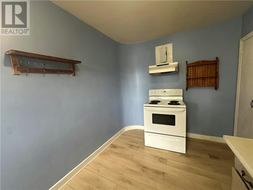 2-56 Riverside Drive, Greater Sudbury, ON, P3E 1G6 - 4