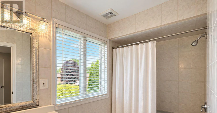 683 Gauthier Drive, Tecumseh, ON, N8N 3P7 - 33