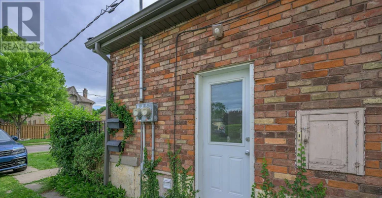 LOWER-65 Byron Avenue E, London, ON, N6C 1C6 - 2