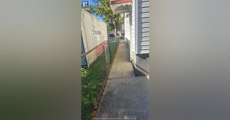 2-3529 Queen Street, Windsor, ON, N9C 1N8 - 11