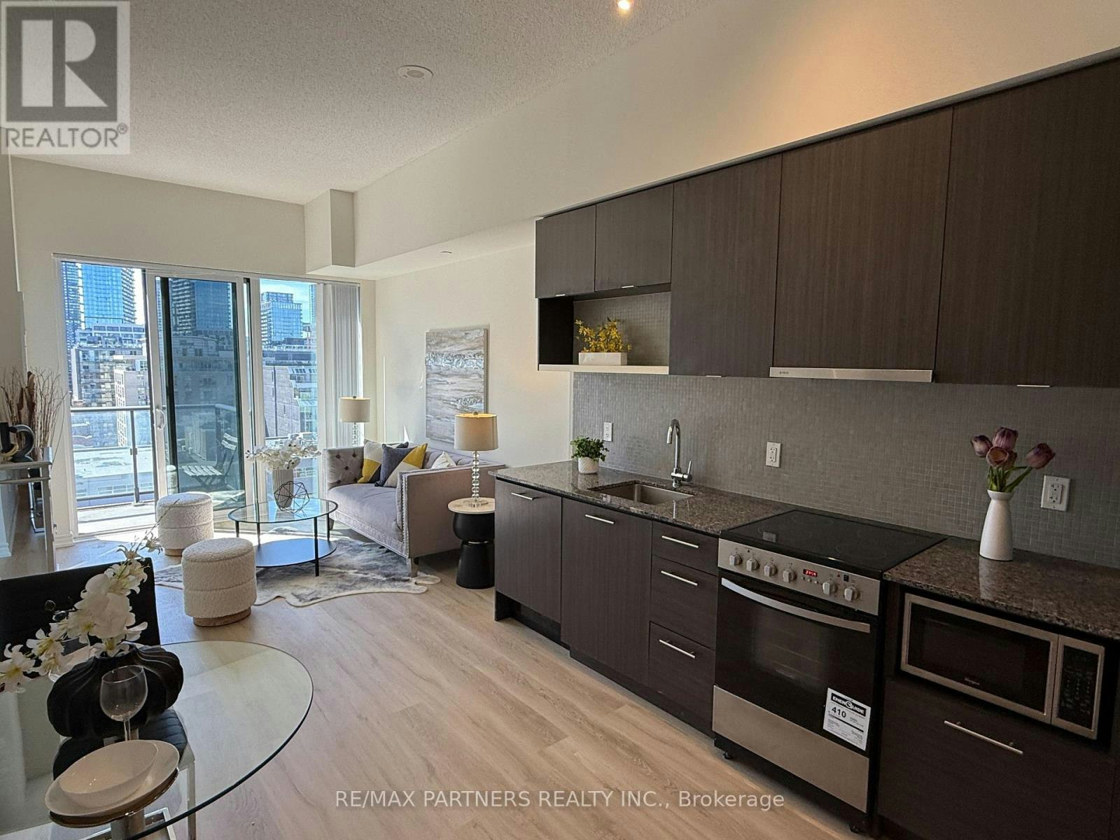1106-435 Richmond Street W, Toronto, ON, M5V 0N3 - 18