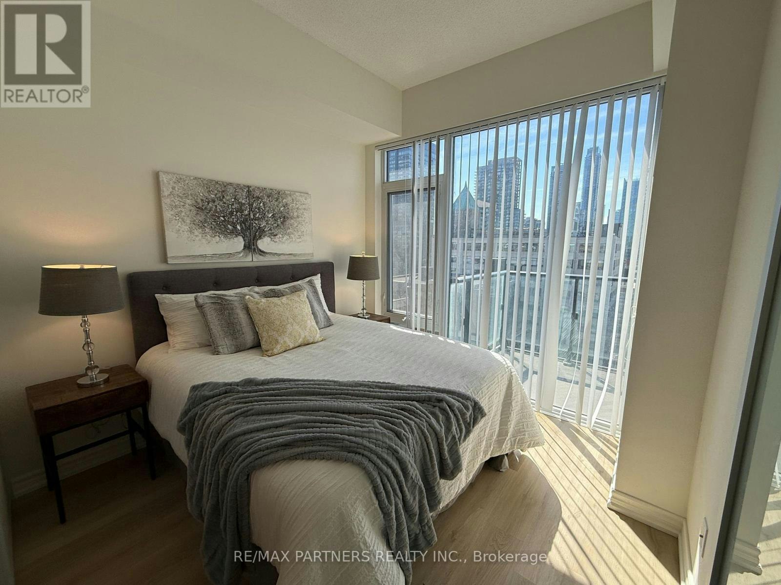 1106-435 Richmond Street W, Toronto, ON, M5V 0N3 - 14
