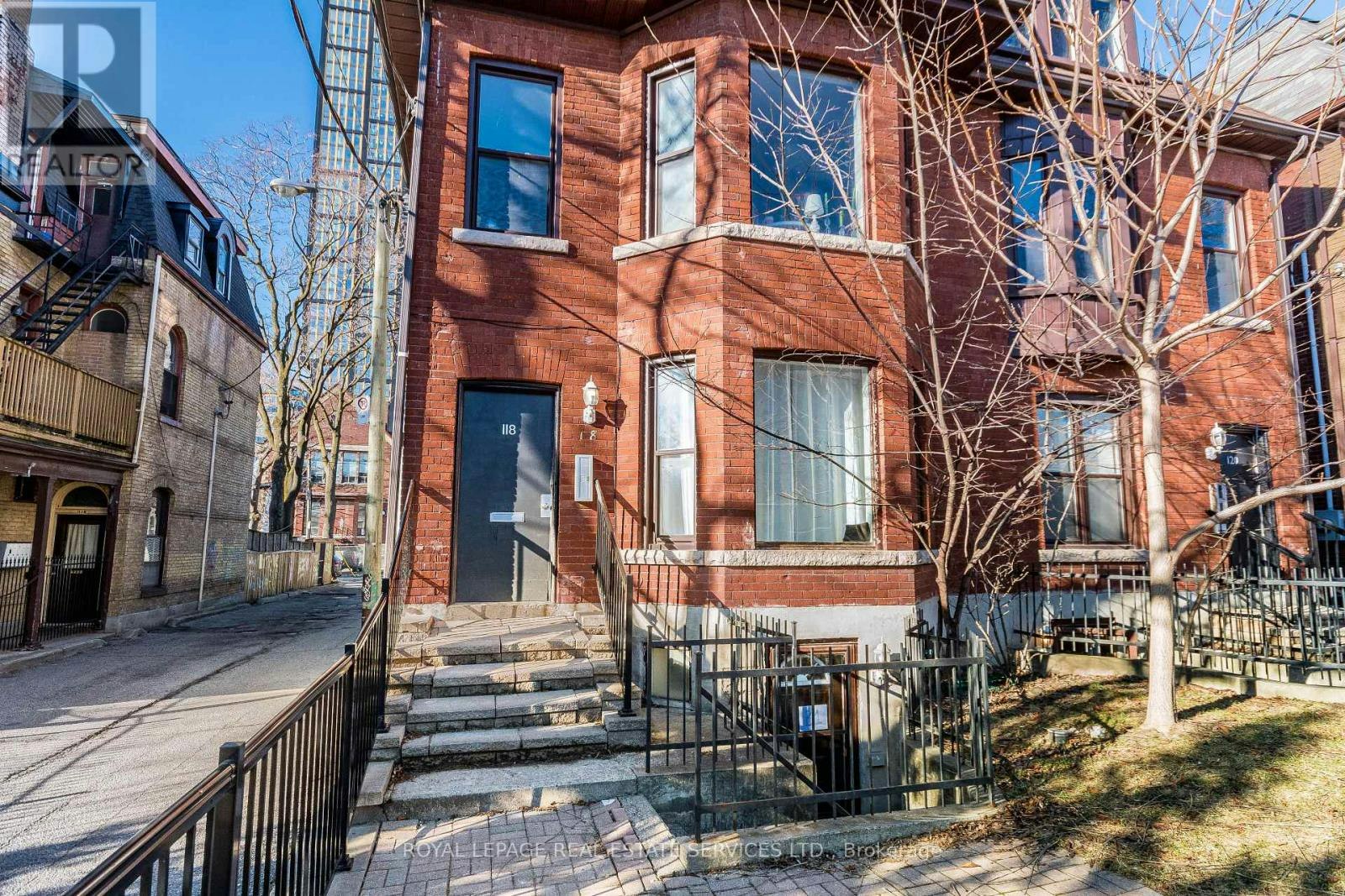 L1-118 Pembroke Street, Toronto, ON, M5A 2N8