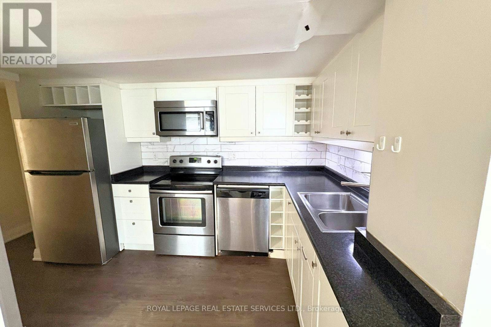 L1-118 Pembroke Street, Toronto, ON, M5A 2N8 - 4