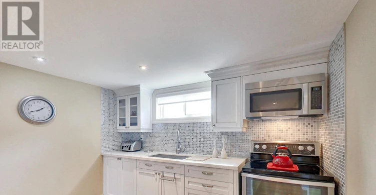 LOWER-51 Norseman Street, Toronto, ON, M8Z 2P7 - 8