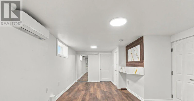 6-99 Regent Road, Toronto, ON, M3K 1H2 - 4
