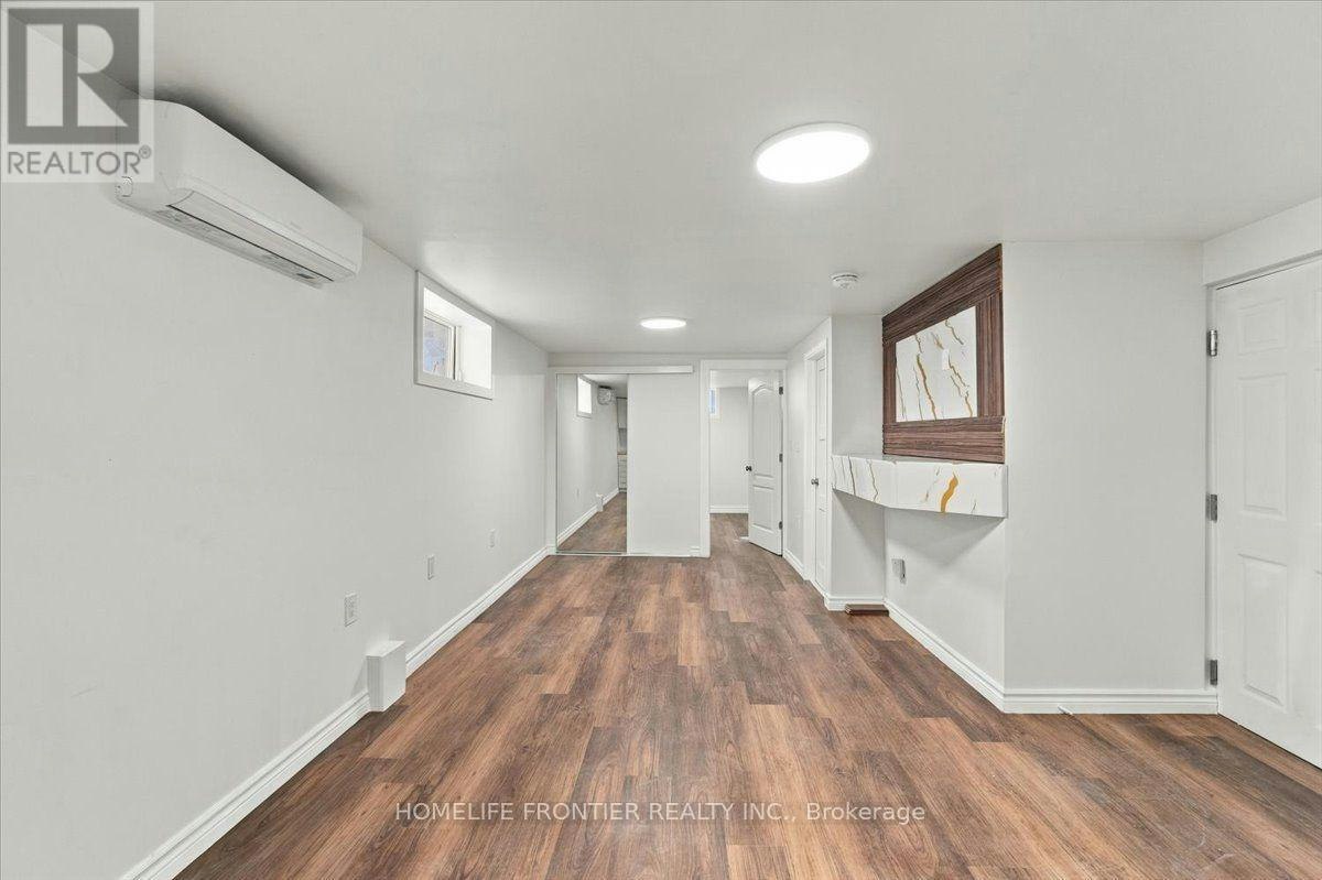 6-99 Regent Road, Toronto, ON, M3K 1H2 - 5