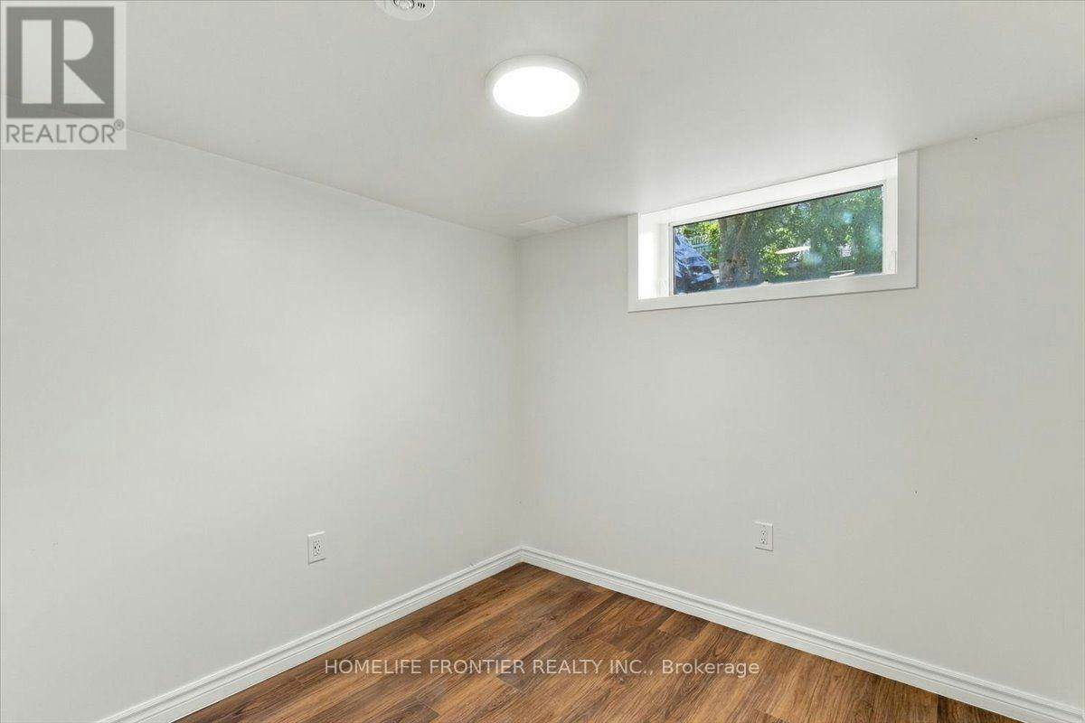 6-99 Regent Road, Toronto, ON, M3K 1H2 - 7
