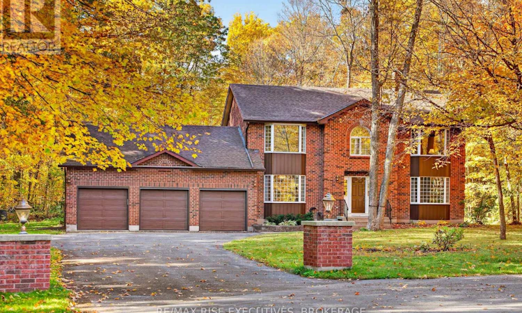 1685 Woodmount Grove