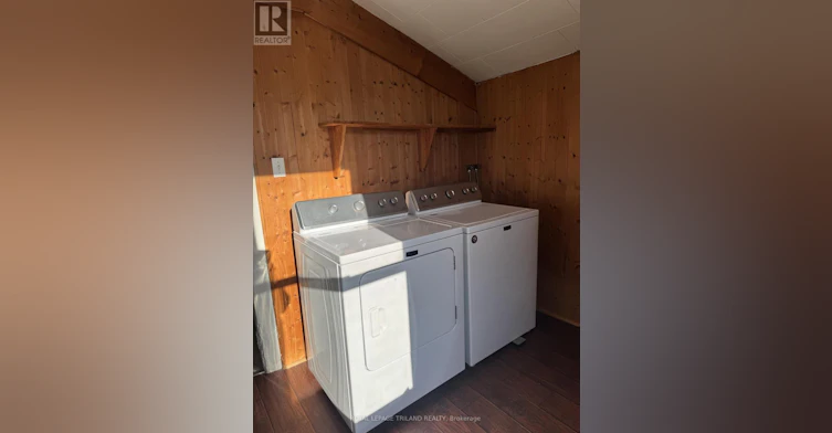 21 Owaissa Street, St. Thomas, ON, N5P 1T1 - 8