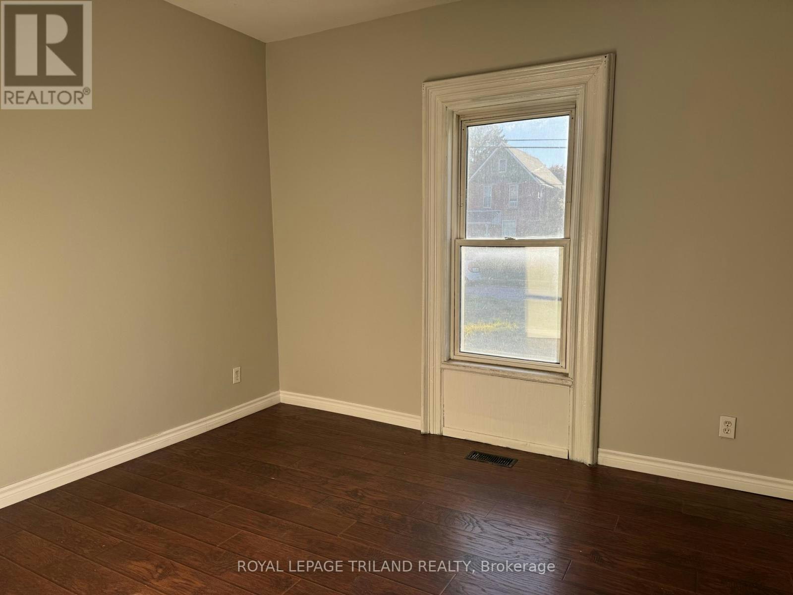 21 Owaissa Street, St. Thomas, ON, N5P 1T1 - 12