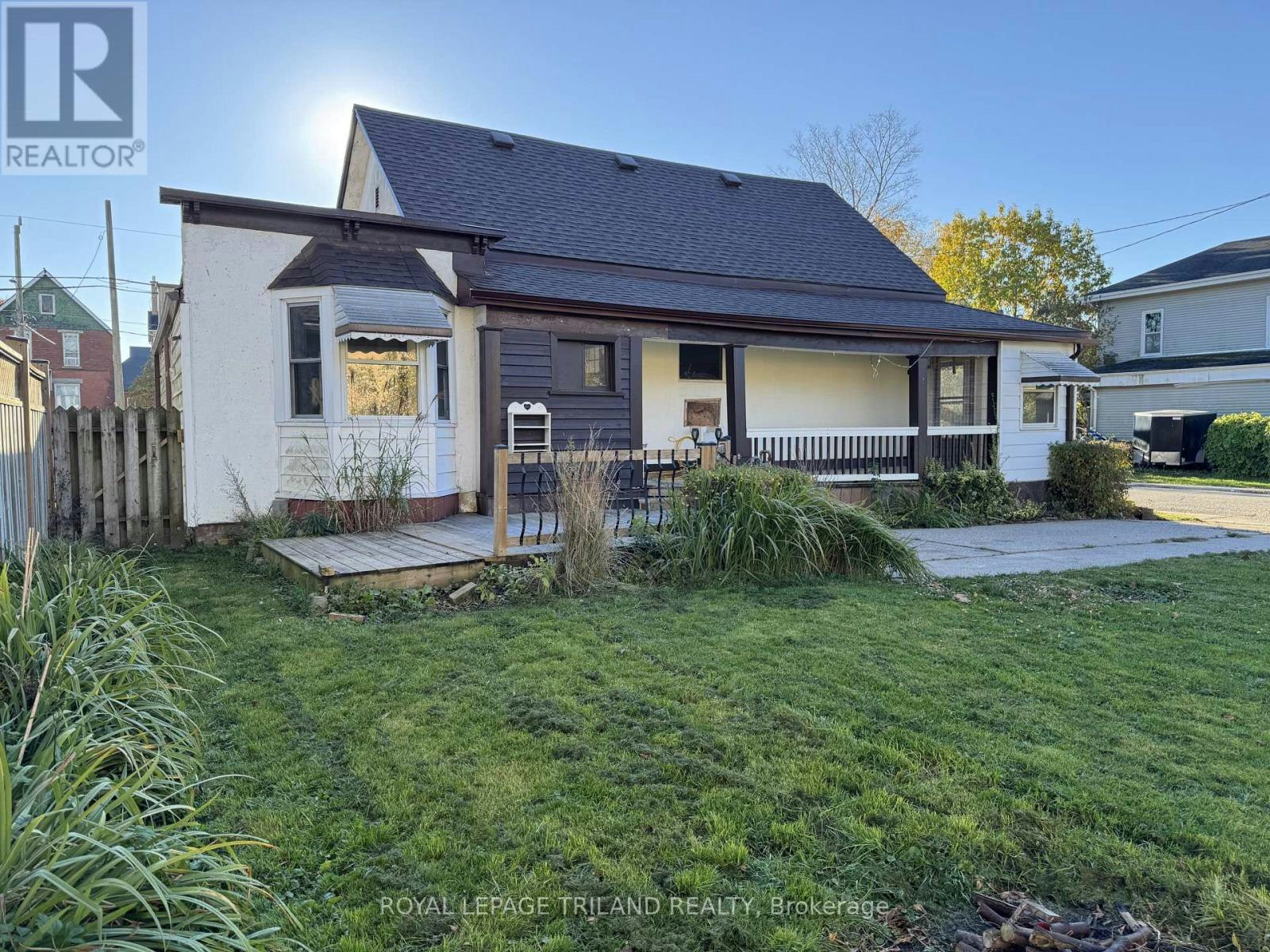 21 Owaissa Street, St. Thomas, ON, N5P 1T1 - 2