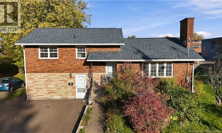 53 Macbeath Avenue