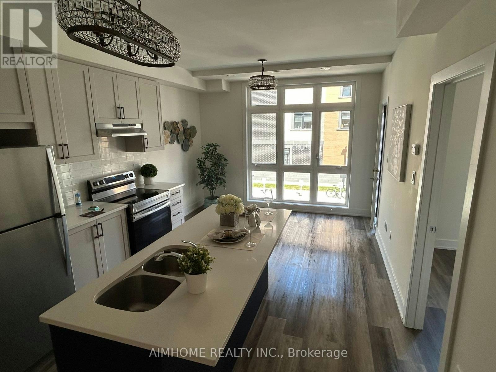 2-7 Phelps Lane, Richmond Hill, ON, L4E 1J4 - 2