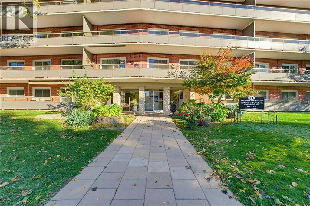 210-11 Woodman Drive S, Hamilton, ON, L8K 4E3