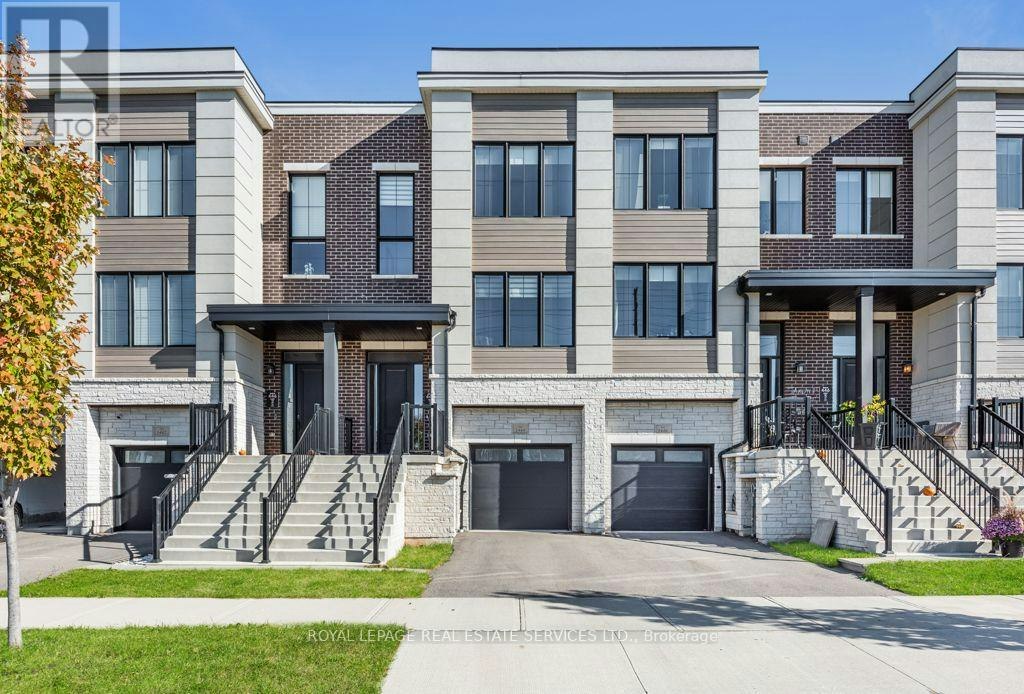 1444 Yellow Rose Circle, Oakville, ON, L6M 4G3