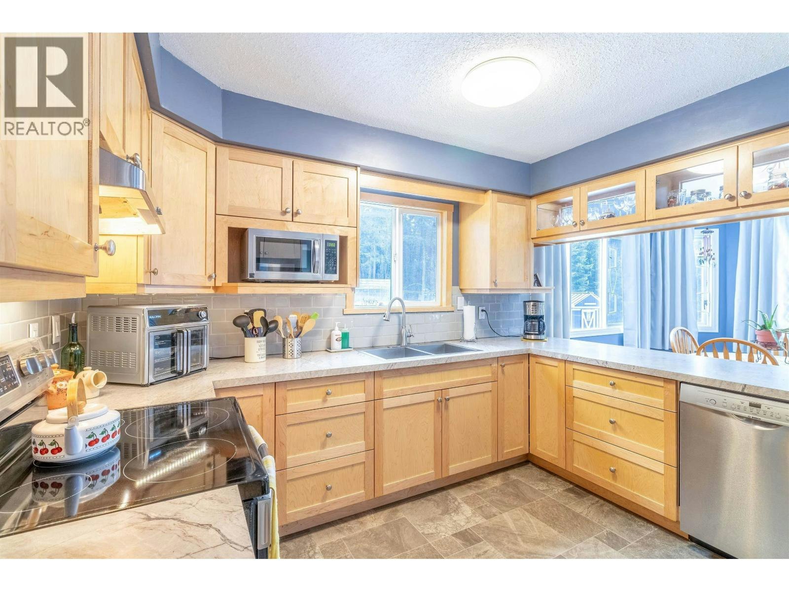 4315 Rainbow Drive - 5