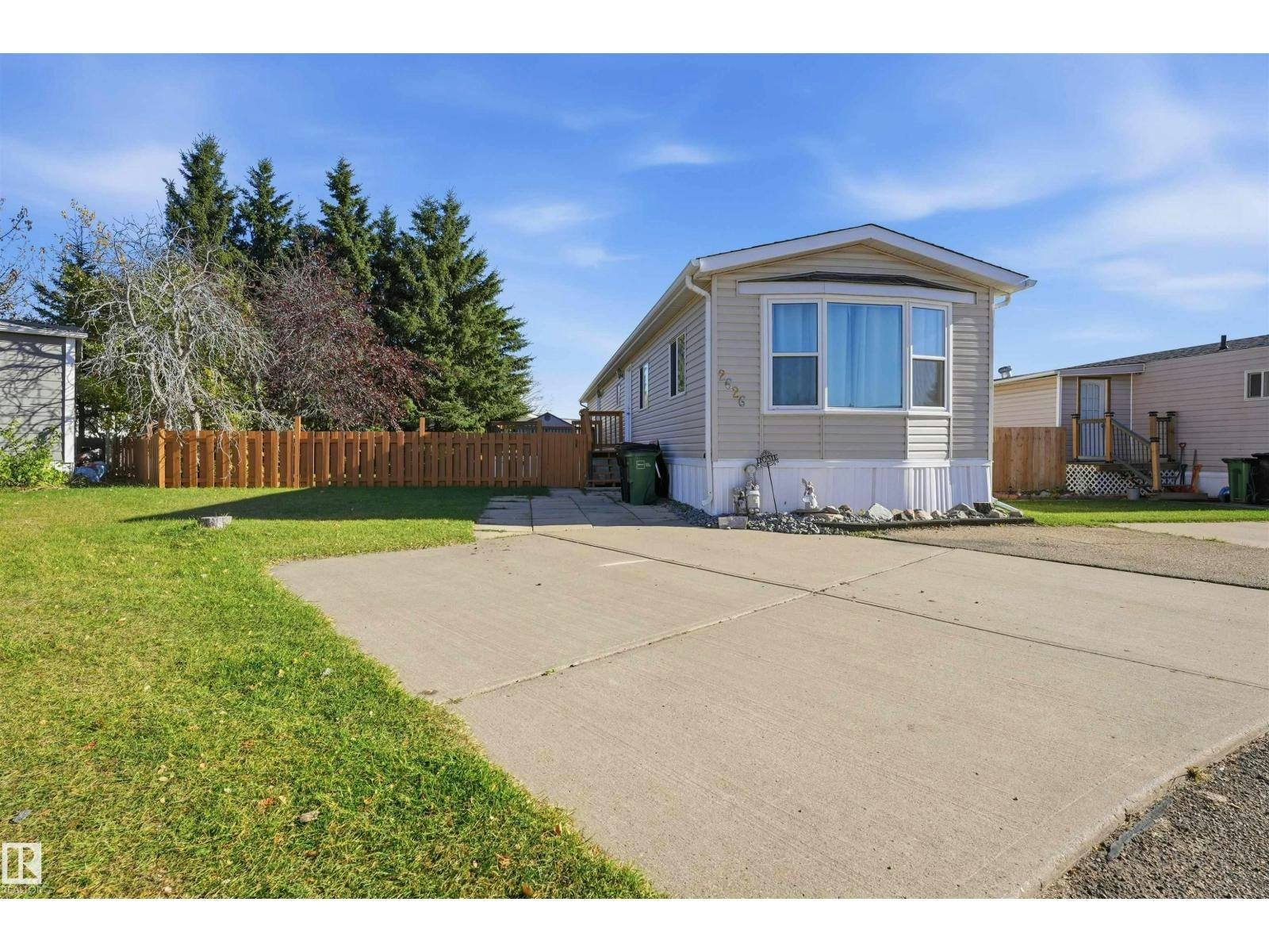 2626-10770 Winterburn Road NW, Edmonton, AB, T5S 1T7