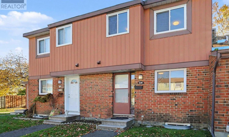 39-44 Foxfield Drive