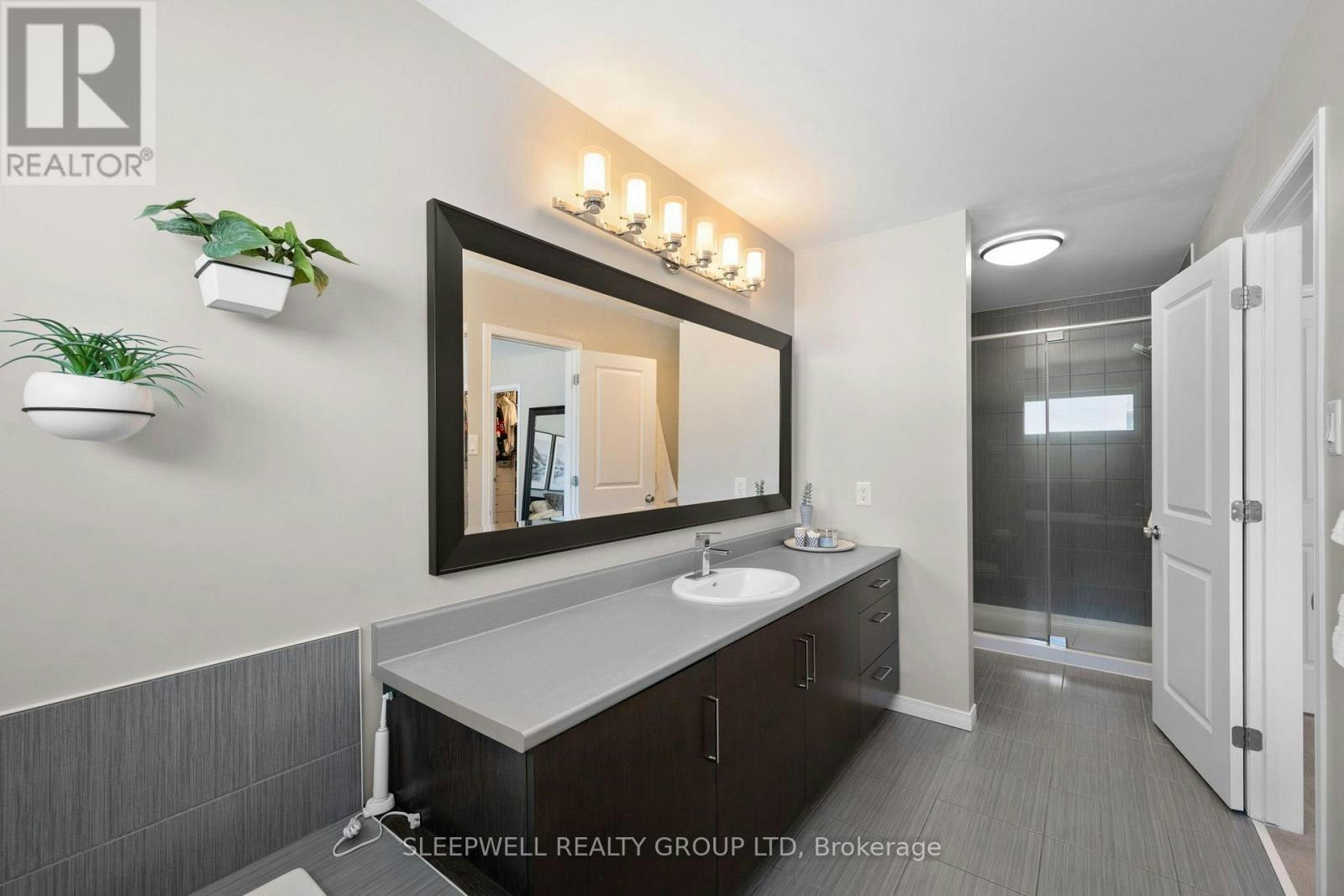 147 Westphalian Avenue, Ottawa, ON, K2V 0A3 - 23