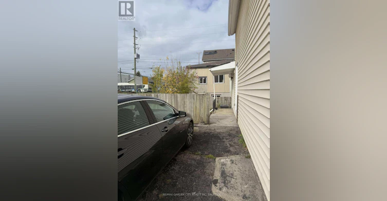 130 St. Paul Crescent, St. Catharines, ON, L2S 1M9 - 16
