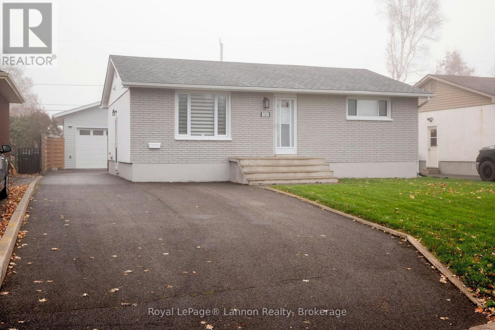 524 Wiltshire Crescent, Thunder Bay, ON, P7C 4N1