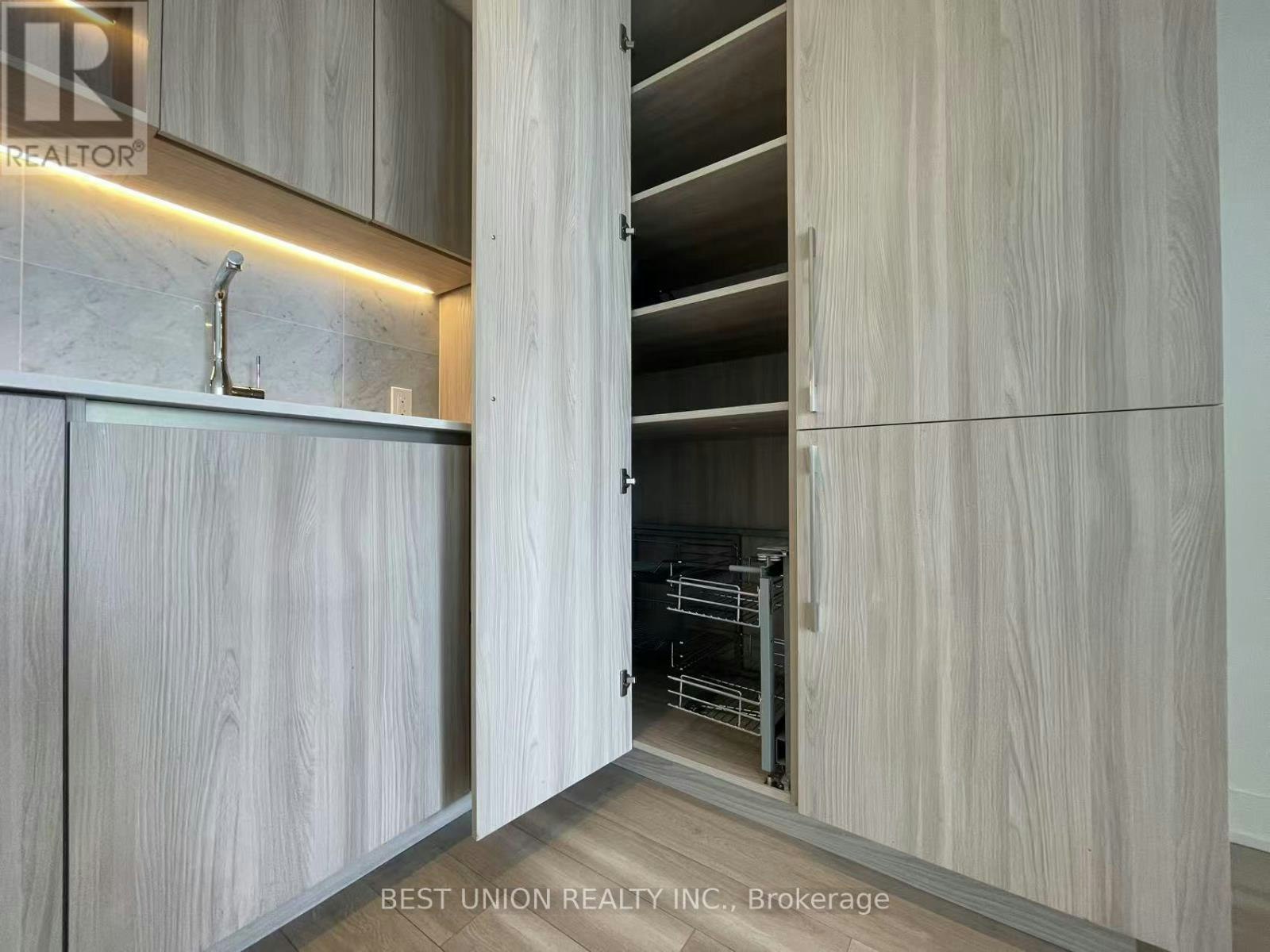 3910-17 Bathurst Street, Toronto, ON, M5V 1A5 - 12
